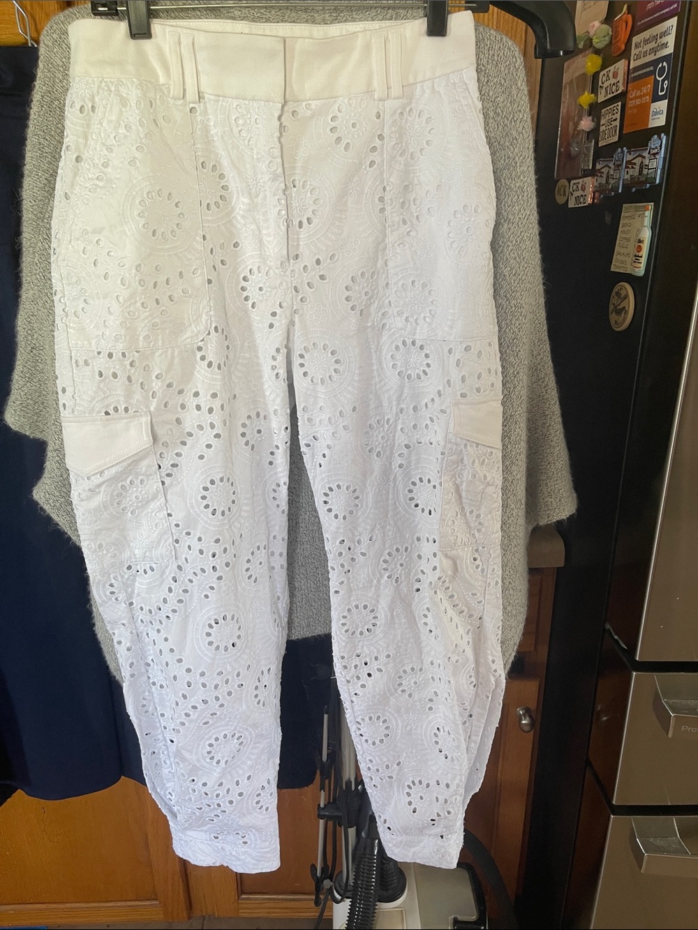 Express Pants Women 6R White Eyelet High Waist Embroidered